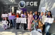 Se manifiestan madres v�ctimas de violencia vicaria del colectivo ante la Fiscal�a y exigen atenci�n a sus casos