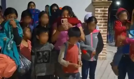 Pobladores de las comunidades de Tula, Xicotl�n y Acahuehuetl�n, en Chilapa