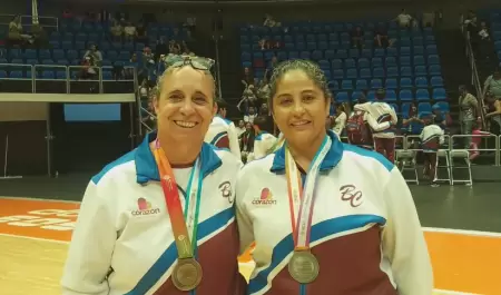Reconoce Claudia Agat�n a entrenadoras ensenadenses por triunfo en Olimpiada Nac