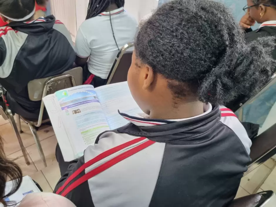 Clases de español a estudiantes extranjeros migrantes