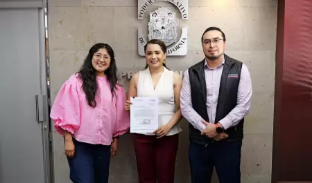 Entrega diputada Alejandra Ang informe de evaluaci�n del desempe�o de la Auditor