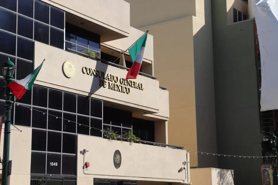 VIDEO.- Consulados mexicanos rechazan interferir en pol�tica de Estados Unidos: C�nsul San Diego