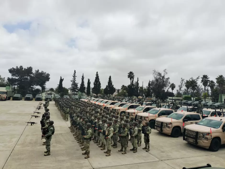 Arriban 300 elementos del Ej�rcito Mexicano a Baja California para reforzar seguridad