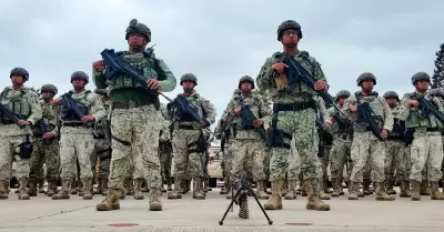 Arriban 300 elementos del Ej�rcito Mexicano a Baja California para reforzar segu
