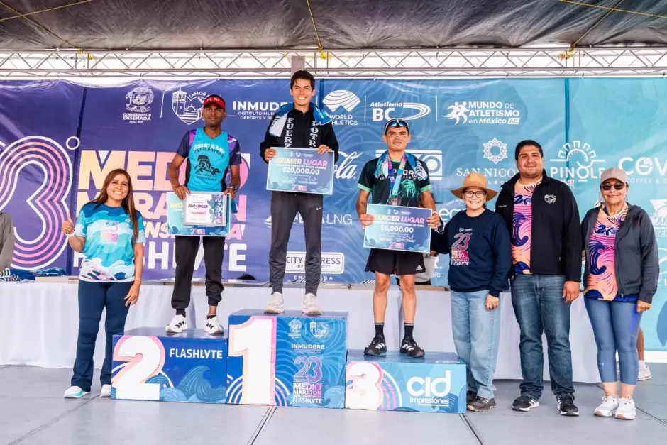 Premiaci�n del XXIII Medio Marat�n Internacional Ensenada FlashLyte 2026