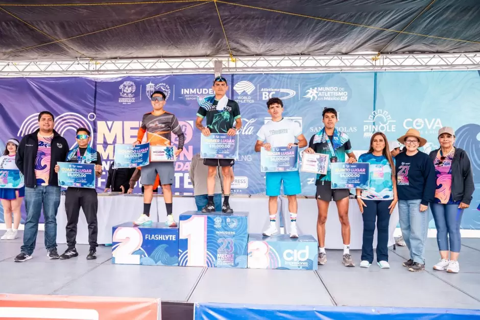 Premiaci�n del XXIII Medio Marat�n Internacional Ensenada FlashLyte 2026