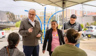 Atiende Alfredo �lvarez invitaci�n de vecinos de la zona este de Tijuana