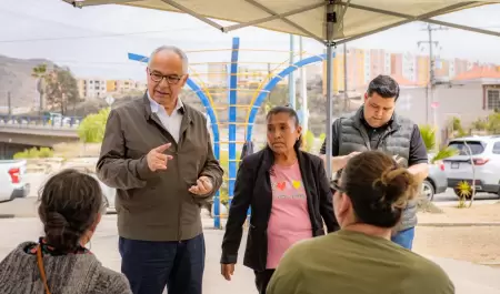 Atiende Alfredo �lvarez invitaci�n de vecinos de la zona este de Tijuana