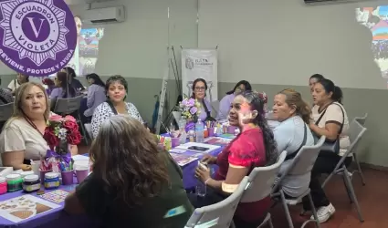 Realiza Escuadr�n Violeta jornada preventiva para mujeres en Valle de Puebla