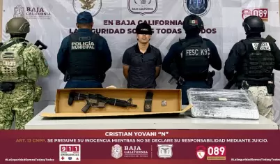 Detienen en Ensenada a hombre armado tras persecuci�n en colonia Morelos