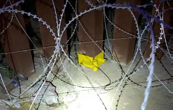 Patrulla Fronteriza detiene a 19 migrantes en alcantarillado fronterizo de San Diego