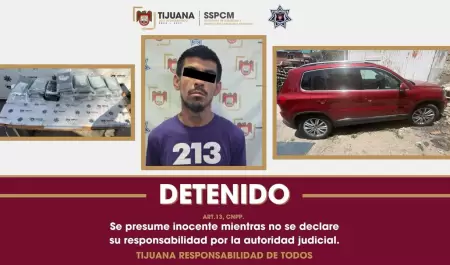 Aseguran 17 paquetes de presunta droga tras robo de veh�culo en Tijuana