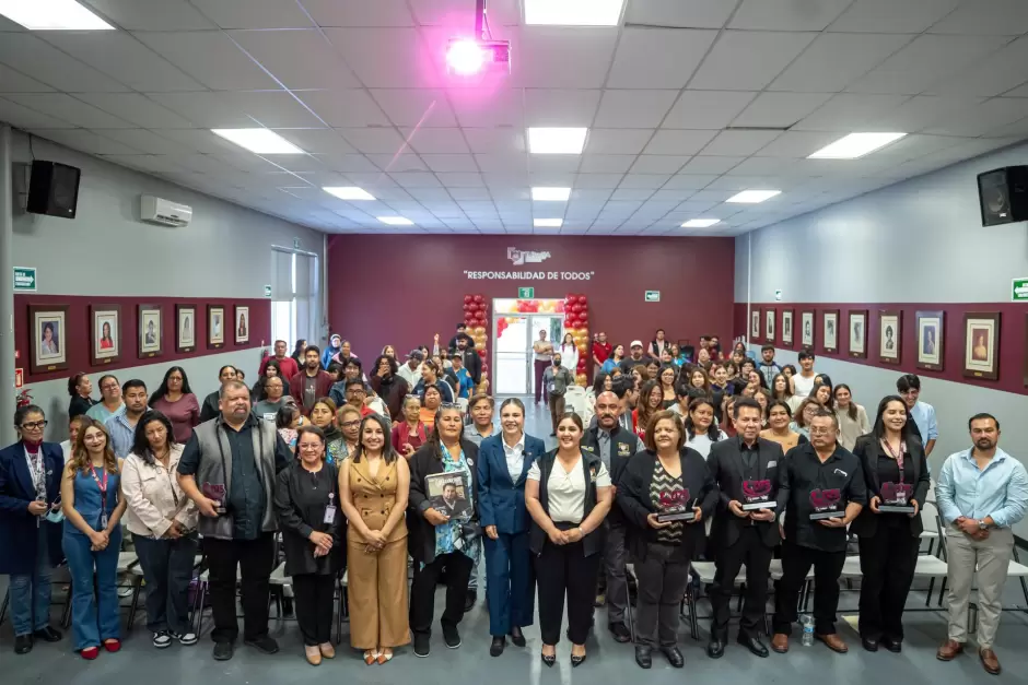Reconocen labor de la L�nea 075 en su 28 aniversario