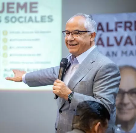 Asiste Alfredo �lvarez al encuentro "Yo Soy Rosarito"