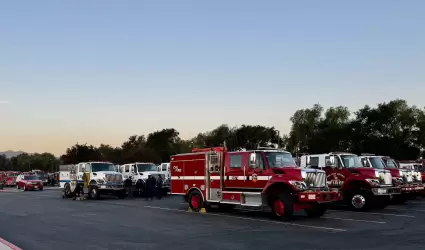 California despliega a m�s de 2 mil 800 bomberos ante inicio anticipado de tempo