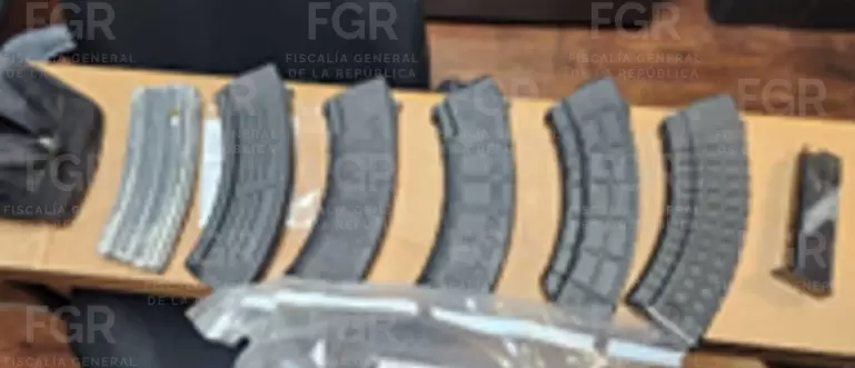 Vinculan a proceso a hombre detenido con armas, cartuchos y droga en Ensenada