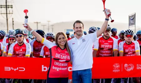 Arranque del Desaf�o Ensenada by La Vuelta