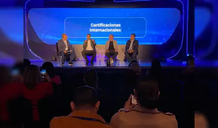 Encuentro "Futura M�dica" proyecta potencial de la industria regional