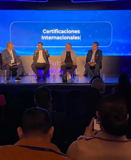 Encuentro "Futura M�dica" proyecta potencial de la industria regional