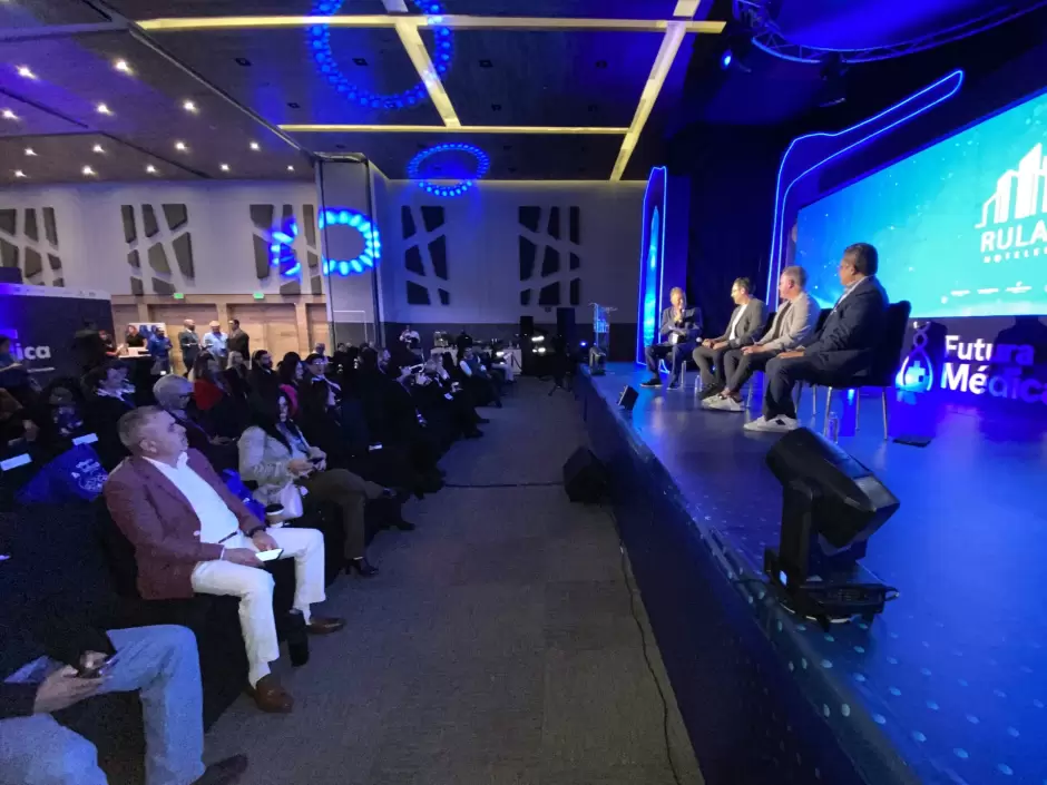 Encuentro "Futura Médica" proyecta potencial de la industria regional