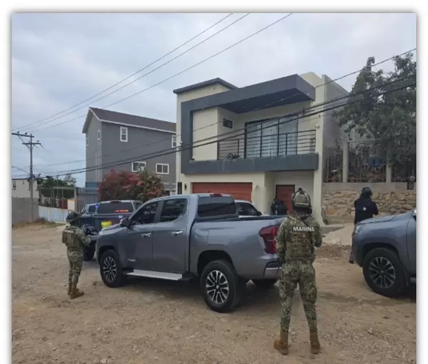 Marina participa en cateos y asegura droga, armas y vehículos en Baja California