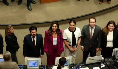 Toma de protesta de varios senadores suplentes