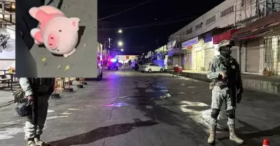 Dejan cerdito de peluche a hombre asesinado en Culiac�n