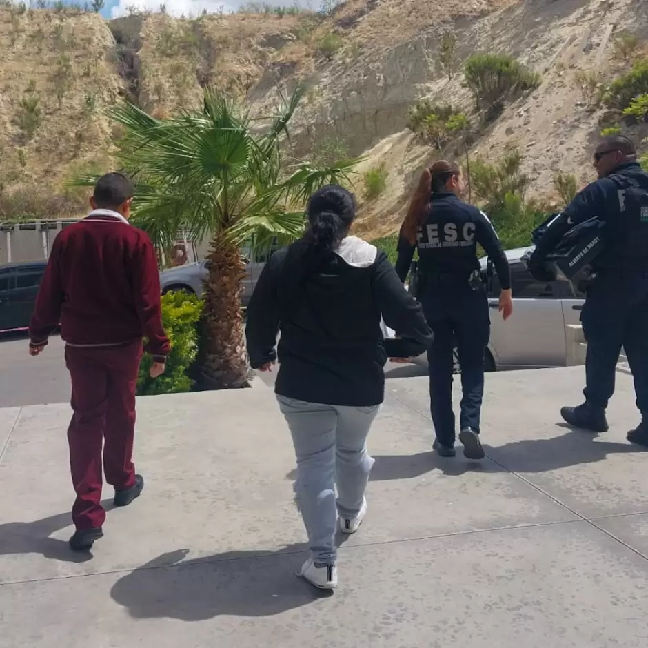 Escuadrón Violeta atiende a menor vulnerable tras reporte de presunta violencia familiar en Tijuana