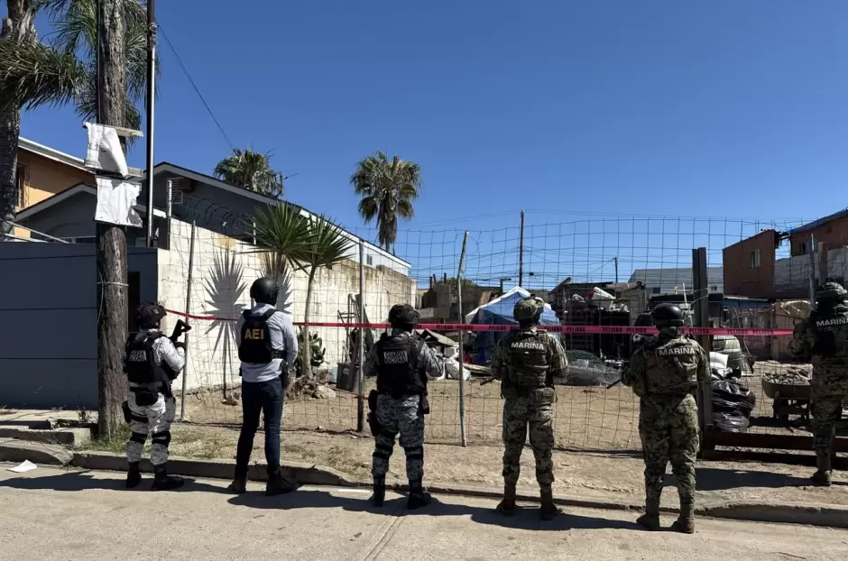 Localizan t�nel hacia la frontera durante cateo en Tijuana