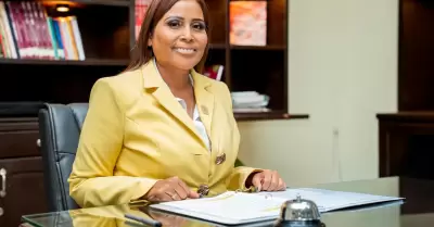 Claudia Agat�n Mu�iz