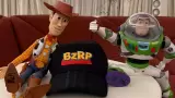 �Bizarrap llega a Toy Story 5 de Disney y Pixar!