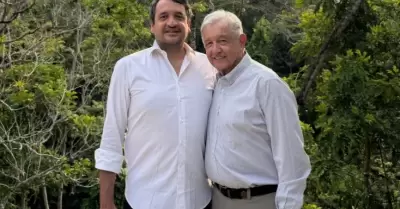 Andy comparte foto con AMLO