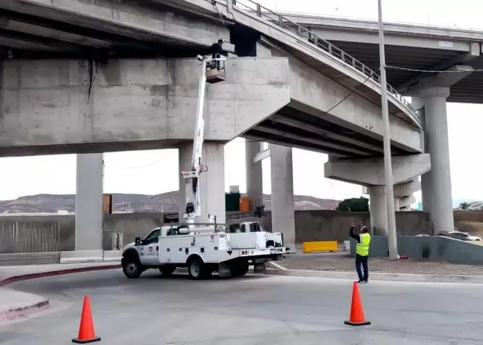 Trabajos de rehabilitaci�n en puente El Chaparral