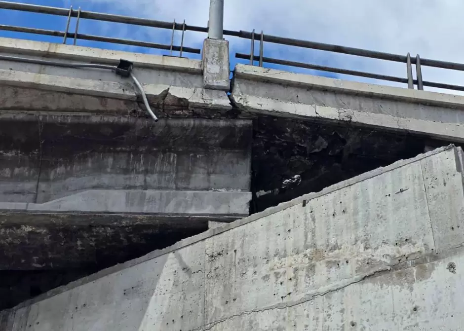 Trabajos de rehabilitaci�n en puente El Chaparral