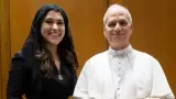 Mar�a Montserrat Alvarado y el papa Le�n XIV