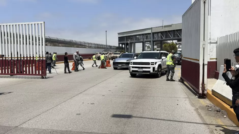 CNTE llev� protesta a la frontera y cerraron acceso a M�xico por El Chaparral