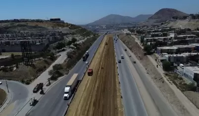 Obras de ampliaci�n en el corredor Tijuana-Rosarito 2000