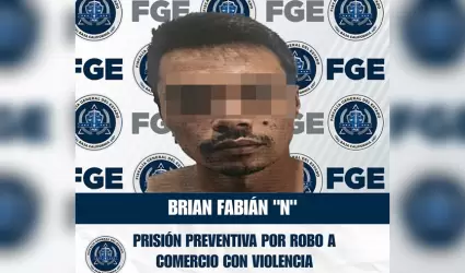 Obtiene FGE prisi�n preventiva para acusado de robo violento a comercio