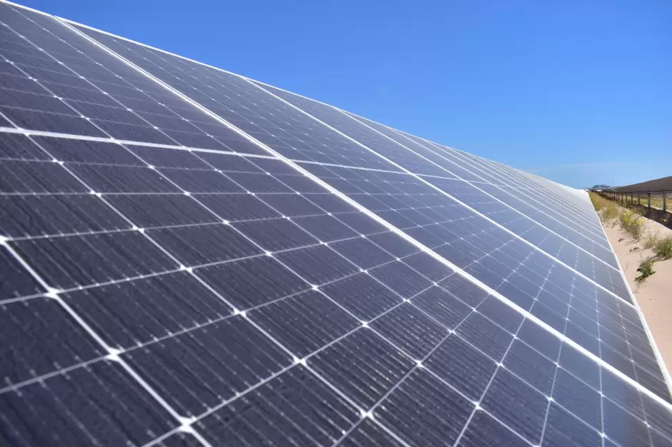 Avanza Baja California en energías renovables con proyectos seleccionados por la CFE