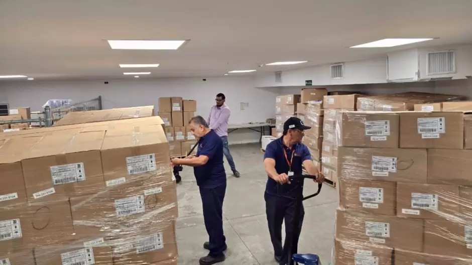 Arriban a Baja California medicamentos e insumos para hospitales generales
