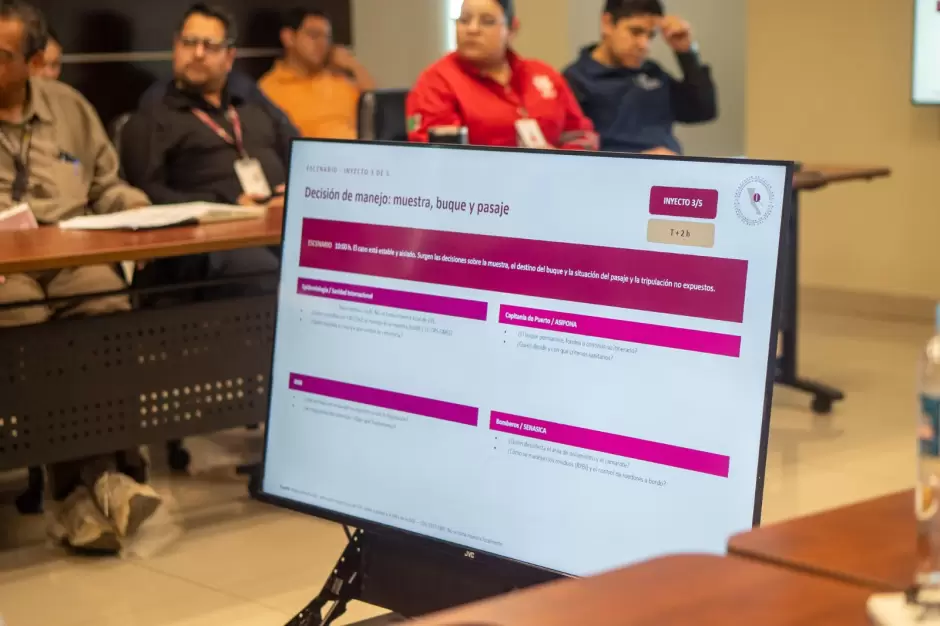 Previo al Mundial de Futbol realizan simulacro sanitario en el puerto de Ensenada