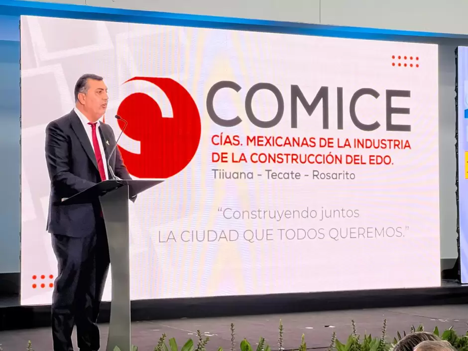 Toma protesta Julio César Urías como presidente de COMICE TTR