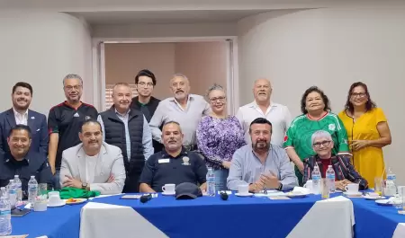 En Playas de Rosarito, polic�a suple limitaciones con apoyo ciudadano