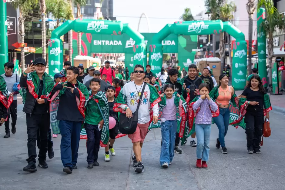 Encabeza Ismael Burgueño Ruiz inauguración del 'Baja Fut Fest'