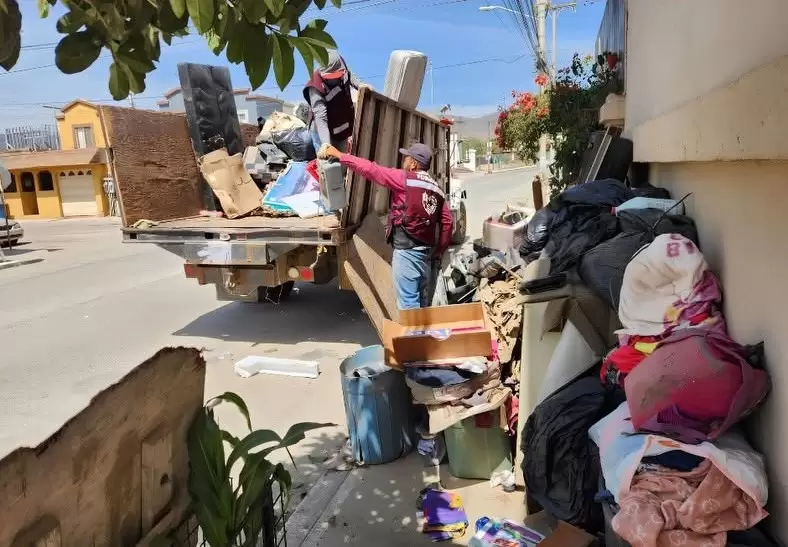 Operativo especial de recolecci�n de basura de traspatio en Montemar