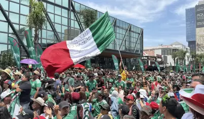Tijuana celebra el triunfo de M�xico en el arranque del torneo