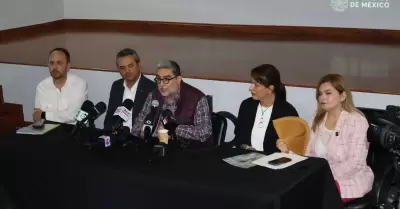 Presentan en Tijuana libro sobre tr�fico de armas entre Estados Unidos y M�xico