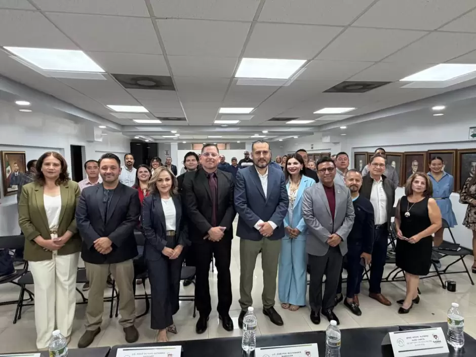 Foro sobre uso preventivo de dispositivos electrónicos en entornos escolares