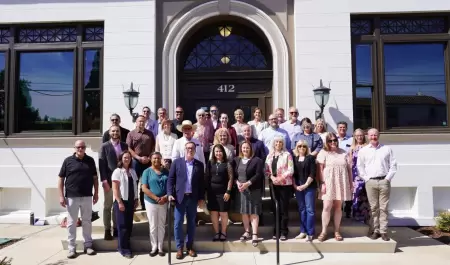 California impulsa centro de innovaci�n empresarial rural en Yreka con inversi�n