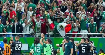 Festejo del triunfo de la Selecci�n Mexicana